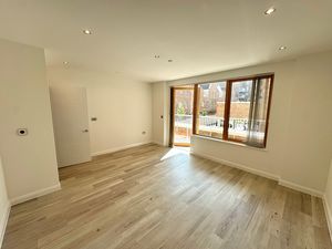 Photo 5- click for photo gallery